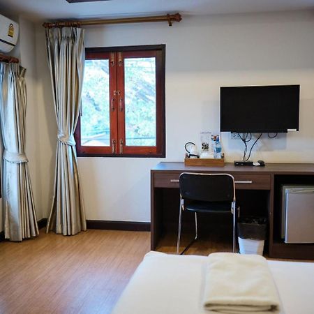 Chorlada Lanna Hotel Chiang Mai Exteriör bild