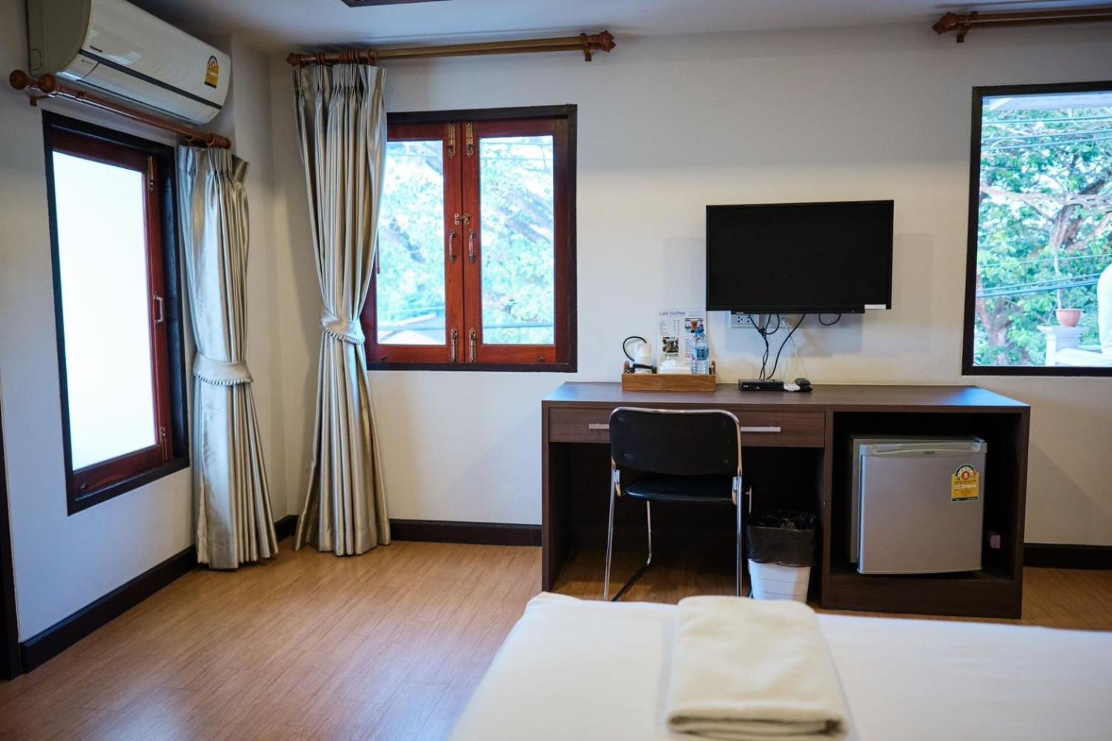 Chorlada Lanna Hotel Chiang Mai Exteriör bild